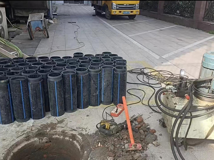 南票PE置换管厂家 DN315置换管 非开挖管短管置换